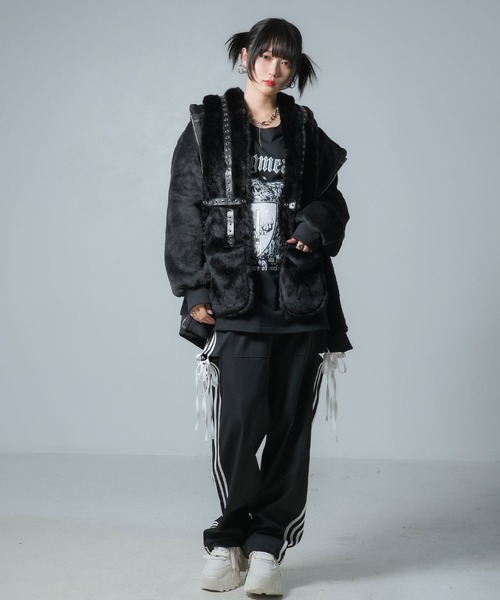 Diable baiser（ディアブルベーゼ）の「モコモコボアフードブルゾンコート（ブルゾン・レディース・ブラック/ベージュ・SMALL/MEDIUM/LARGE/LL/3L）」の9枚目の写真