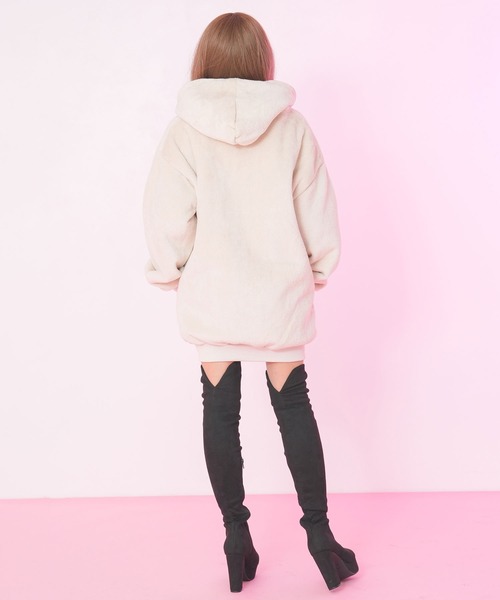 Diable baiser（ディアブルベーゼ）の「モコモコボアフードブルゾンコート（ブルゾン・レディース・ブラック/ベージュ・SMALL/MEDIUM/LARGE/LL/3L）」の15枚目の写真