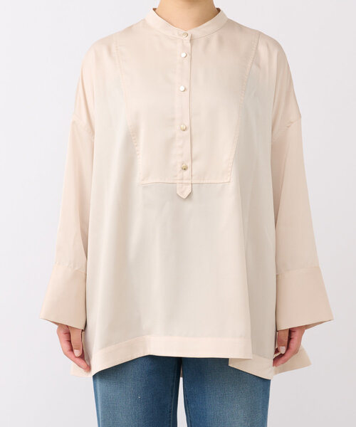 un dix cors(アンディコール)の「《上品な光沢》ヨーク切替サテン調ブラウス(シャツ/ブラウス・レディース・ブラック/カーキ/アイボリー・FREE)」の4枚目の写真