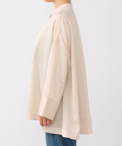 un dix cors(アンディコール)の「《上品な光沢》ヨーク切替サテン調ブラウス(シャツ/ブラウス・レディース・ブラック/カーキ/アイボリー・FREE)」の5枚目の写真