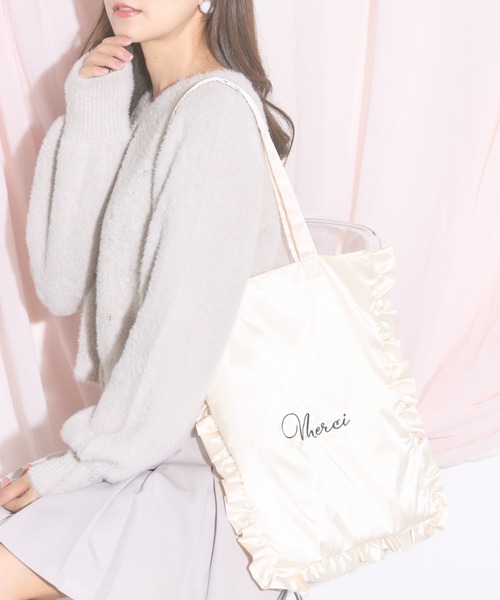 tocco closet(トッコ クローゼット)の「【ZOZO限定】フリルラウンドサテントートバッグ(トートバッグ・レディース・アイボリー/ブラック/ピンク/ボルドー・FREE)」の5枚目の写真