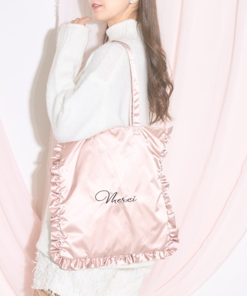 tocco closet(トッコ クローゼット)の「【ZOZO限定】フリルラウンドサテントートバッグ(トートバッグ・レディース・アイボリー/ブラック/ピンク/ボルドー・FREE)」の20枚目の写真