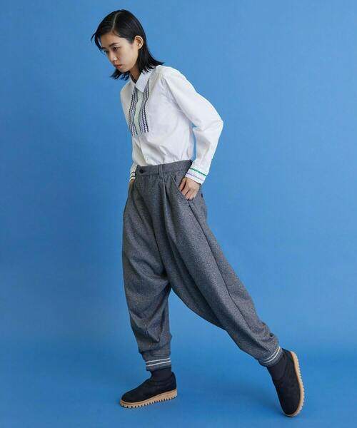 FRAPBOIS(フラボア)の「チャームシャツ(シャツ/ブラウス・レディース・ホワイト/グレイッシュベージュ・1/2)」の16枚目の写真