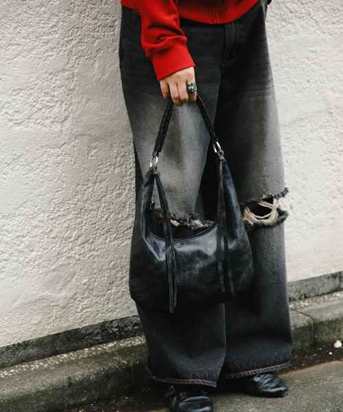 SENSE OF PLACE by URBAN RESEARCH（センスオブプレイスバイアーバンリサーチ）の「フェイクレザーヴィンテージハンドバッグ（ハンドバッグ・メンズ・ブラック/レッド・ONE）」の10枚目の写真