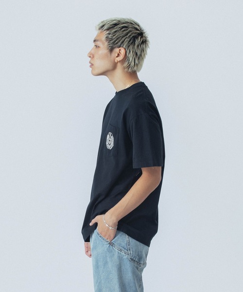 XLARGE（エクストララージ）の「EAGLE S/S POCKET TEE（Tシャツ/カットソー・メンズ・オフホワイト/ブラック/グリーン・XL/L/M/S）」の7枚目の写真
