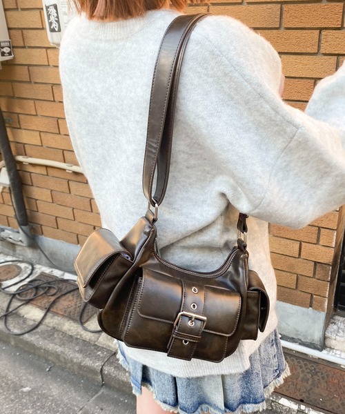 WEGO（ウィゴー）の「WEGO/ハトメベルトポケットショルダー（ショルダーバッグ・レディース・ブラウン/ブラック/レッド・FREE）」の6枚目の写真