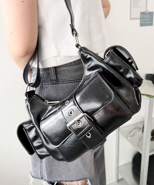 WEGO（ウィゴー）の「WEGO/ハトメベルトポケットショルダー（ショルダーバッグ・レディース・ブラウン/ブラック/レッド・FREE）」の22枚目の写真