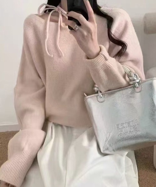 WESTSEA（ウエストシー）の「ネックリボン オフショルダー 無地ニット ショート丈（ニット/セーター・レディース・オフホワイト/ブラック/ピンク/ブルー/グレー・FREE）」の5枚目の写真