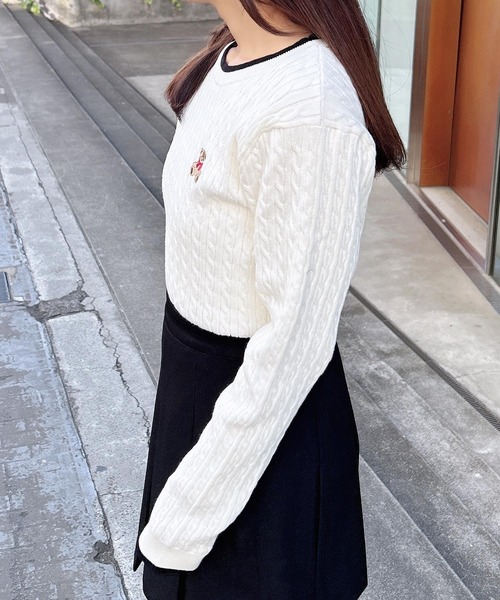 INGNI(イング)の「くま刺しゅうケーブルニット(ニット/セーター・レディース・その他/レッド系3/グレー×ホワイト/ホワイト×ブラック/ピンク系6/ネイビー系・M)」の10枚目の写真