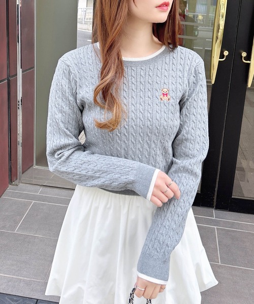 INGNI(イング)の「くま刺しゅうケーブルニット(ニット/セーター・レディース・その他/レッド系3/グレー×ホワイト/ホワイト×ブラック/ピンク系6/ネイビー系・M)」の15枚目の写真