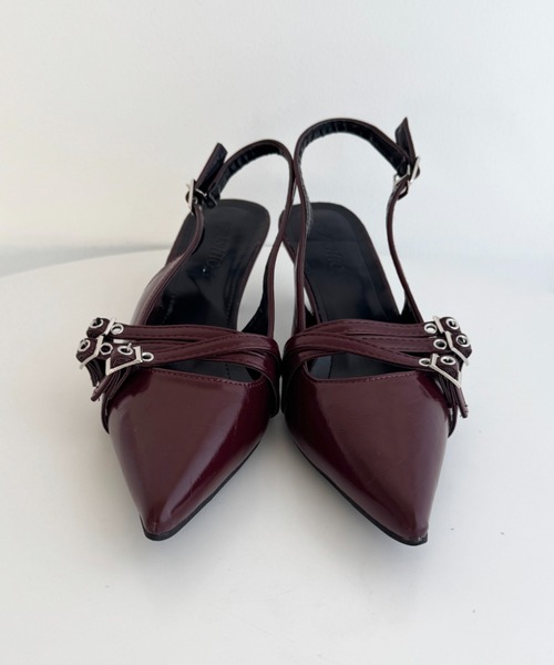 Loueme（ルエム）の「メニーベルトポインテッドミュールパンプス（パンプス・レディース・シルバー/ブラック/レッド・24.5cm/23.5cm）」の8枚目の写真