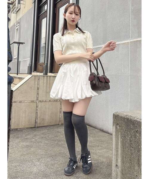 dazzlin（ダズリン）の「バルーンミニスカート（スカート・レディース・ベージュ/ブラック/ダークブラウン/オフホワイト・SMALL/MEDIUM）」の13枚目の写真