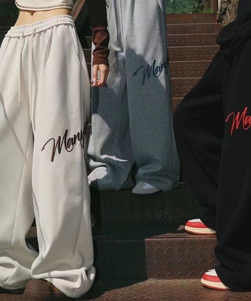 lilful（リルフル）の「サイド刺繍ロゴ ワイドスウェットパンツ（スウェットパンツ・レディース・ブラック/グレー・L/M）」の3枚目の写真