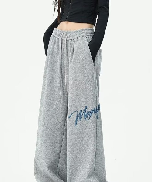 lilful（リルフル）の「サイド刺繍ロゴ ワイドスウェットパンツ（スウェットパンツ・レディース・ブラック/グレー・L/M）」の16枚目の写真