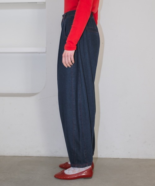 idem(イデム)の「curve denim ribbon pants / カーブデニムリボンパンツ(デニムパンツ・レディース・ネイビー/ブルー・FREE/SMALL)」の8枚目の写真