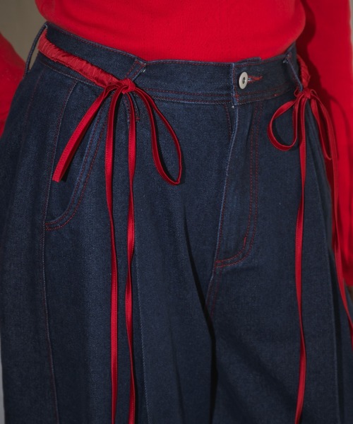 idem(イデム)の「curve denim ribbon pants / カーブデニムリボンパンツ(デニムパンツ・レディース・ネイビー/ブルー・FREE/SMALL)」の14枚目の写真