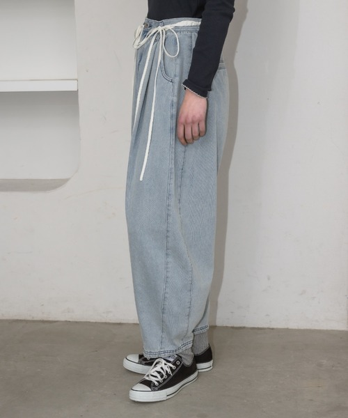 idem(イデム)の「curve denim ribbon pants / カーブデニムリボンパンツ(デニムパンツ・レディース・ネイビー/ブルー・FREE/SMALL)」の21枚目の写真