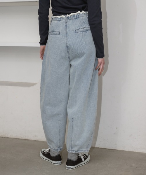 idem(イデム)の「curve denim ribbon pants / カーブデニムリボンパンツ(デニムパンツ・レディース・ネイビー/ブルー・FREE/SMALL)」の22枚目の写真