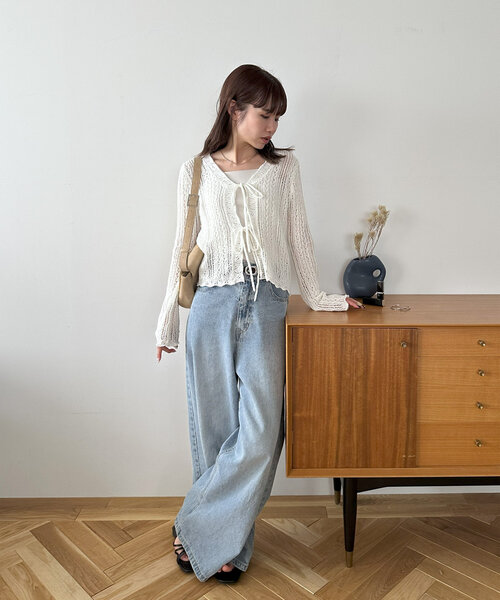DISCOAT(ディスコート)の「【umm.】スカシ前リボンカーディガン(カーディガン/ボレロ・レディース・ブラック/オフホワイト・FREE)」の4枚目の写真