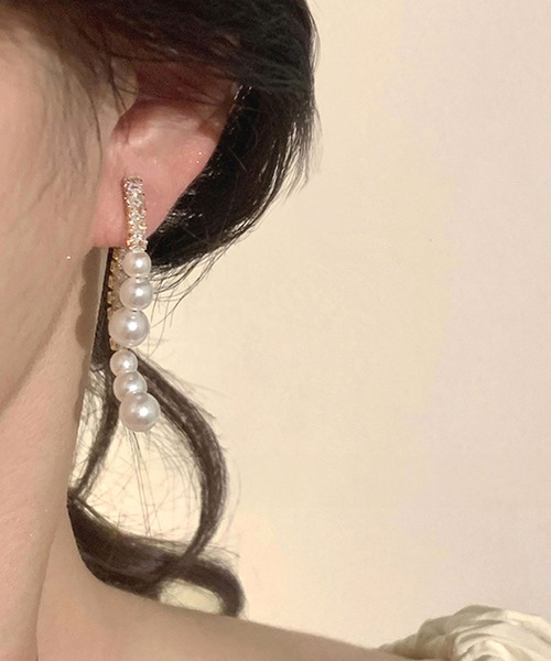 pyornim(ピョルニム)の「パールデザインピアス(ピアス(両耳用)・レディース・ホワイト・F)」の2枚目の写真