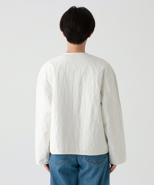 Afternoon Tea(アフタヌーンティー)の「リバーシブルキルティングジャケット(ベスト・レディース・オフホワイト・MEDIUM)」の2枚目の写真