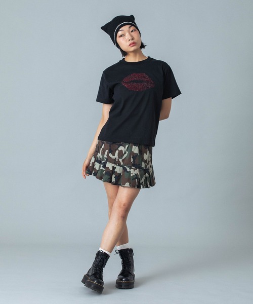 X-girl（エックスガール）の「RHINESTONE LIP S/S TEE（Tシャツ/カットソー・レディース・ホワイト/ブラック・L/S/M）」の9枚目の写真