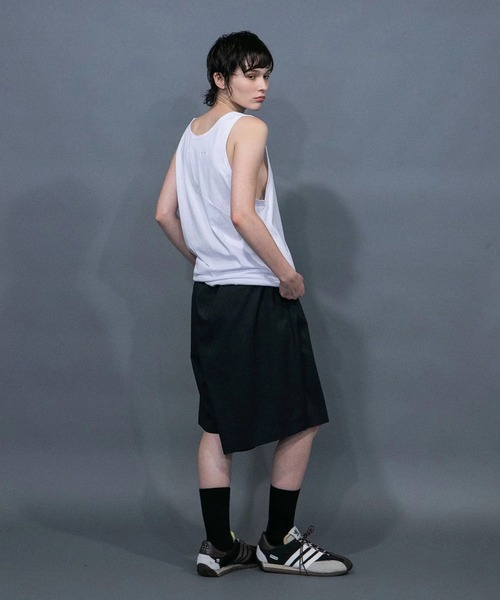 my beautiful landlet(マイビューティフルランドレット)の「【my beautiful landlet】 COHORUS RAMIE × SOLOTEX BACK WARP WIDE SHORT PANTS(その他パンツ・メンズ・チャコールグレー/ブラウン/ブラック・1/0)」の5枚目の写真
