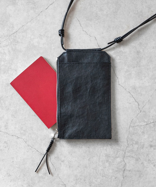 Senti(センティ)の「SENTI センティ / Dyneema(R) Leather TRAVEL SHOULDER BAG 超軽量ダイニーマレザートラベルショルダーバッグ / 3032(ショルダーバッグ・メンズ・ブラック系その他/ブラック・FREE)」の9枚目の写真