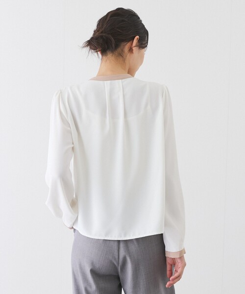 Jayro(ジャイロ)の「配色パイピングブラウス(シャツ/ブラウス・レディース・ホワイト系その他/ブルー/ネイビー・M)」の6枚目の写真