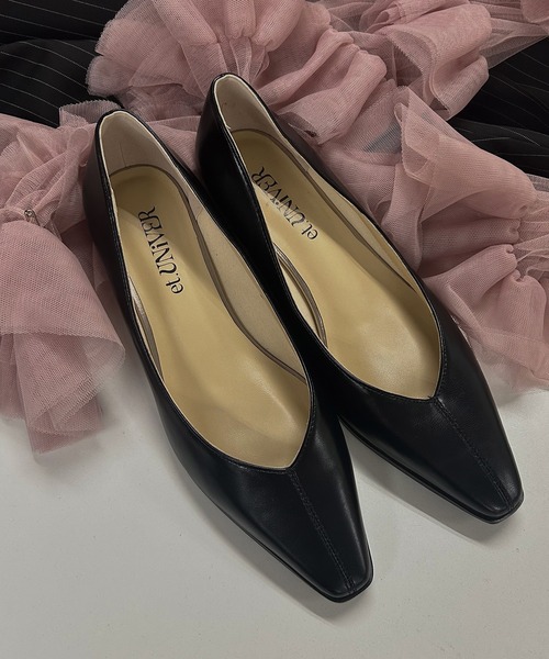 et.UNiVER(エトユニベール)の「Sleek Metallic Pumps(パンプス・レディース・シルバー/ブラック/チャコール・S/M/L/LL)」の5枚目の写真