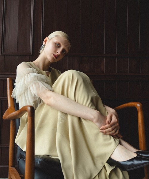 et.UNiVER(エトユニベール)の「Sleek Metallic Pumps(パンプス・レディース・シルバー/ブラック/チャコール・S/M/L/LL)」の19枚目の写真