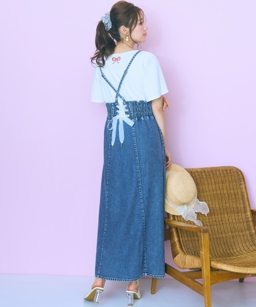 marun（マルン）の「＜大きいサイズ＞後編み上げデニムキャミワンピース marun（ワンピース・レディース・ブラック/ブルー・4L/3L/L/5L/LL）」の7枚目の写真