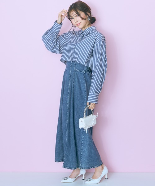 marun（マルン）の「＜大きいサイズ＞後編み上げデニムキャミワンピース marun（ワンピース・レディース・ブラック/ブルー・4L/3L/L/5L/LL）」の4枚目の写真