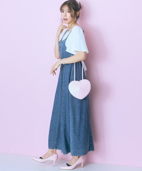 marun（マルン）の「＜大きいサイズ＞後編み上げデニムキャミワンピース marun（ワンピース・レディース・ブラック/ブルー・4L/3L/L/5L/LL）」の16枚目の写真