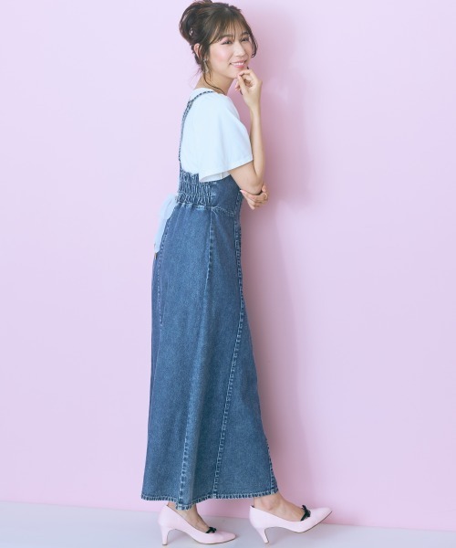 marun（マルン）の「＜大きいサイズ＞後編み上げデニムキャミワンピース marun（ワンピース・レディース・ブラック/ブルー・4L/3L/L/5L/LL）」の18枚目の写真