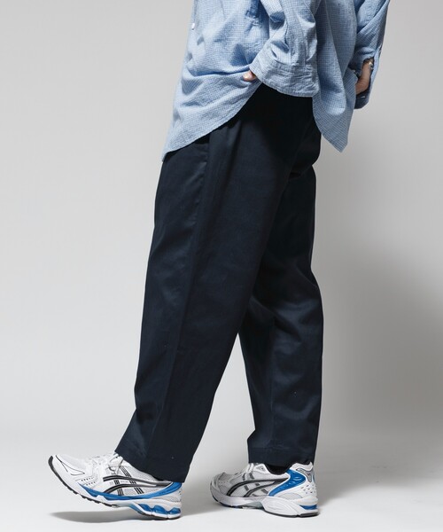 Firsthand（ファーストハンド）の「Firsthand/ファーストハンド ワイドシルエット ドロストチノパンツ / テーパードシルエット イージーチノパンツ（チノパンツ・メンズ・チャコールグレー/ブラック/ネイビー・M/L）」の3枚目の写真