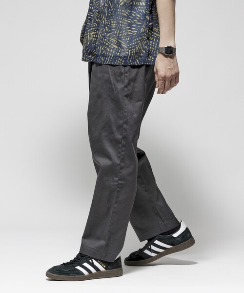 Firsthand(ファーストハンド)の「Firsthand/ファーストハンド ワイドシルエット ドロストチノパンツ / テーパードシルエット イージーチノパンツ(チノパンツ・メンズ・チャコールグレー/ブラック/ネイビー・M/L)」の7枚目の写真