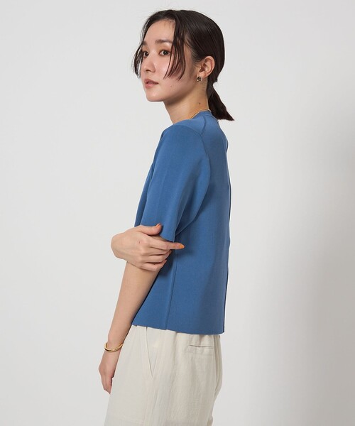 green label relaxing（グリーンレーベルリラクシング）の「【WEB限定】＜at ease＞ サマー ニット TEE -ウォッシャブル・接触冷感・UVカット-（ニット/セーター・レディース・コバルトブルー/ブラック/オフホワイト・FREE）」の12枚目の写真