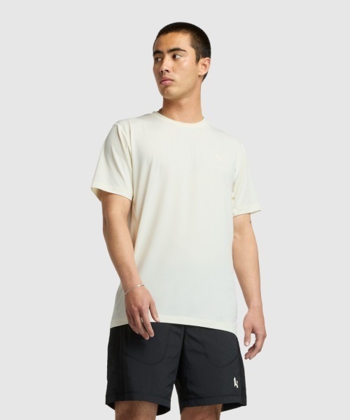 Kinetics(キネティクス)の「New Balance Klutch Men's Mesh Performance T-Shirt(ニューバランス クラッチ メッシュ パフォーマンスTシャツ)(Tシャツ/カットソー・メンズ・ベージュ系/グリーン系/イエロー系・MEDIUM/LARGE/X-LARGE)」の1枚目の写真