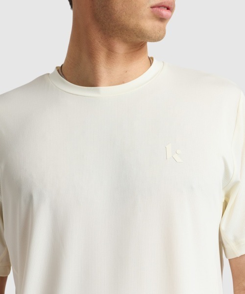 Kinetics(キネティクス)の「New Balance Klutch Men's Mesh Performance T-Shirt(ニューバランス クラッチ メッシュ パフォーマンスTシャツ)(Tシャツ/カットソー・メンズ・ベージュ系/グリーン系/イエロー系・MEDIUM/LARGE/X-LARGE)」の14枚目の写真