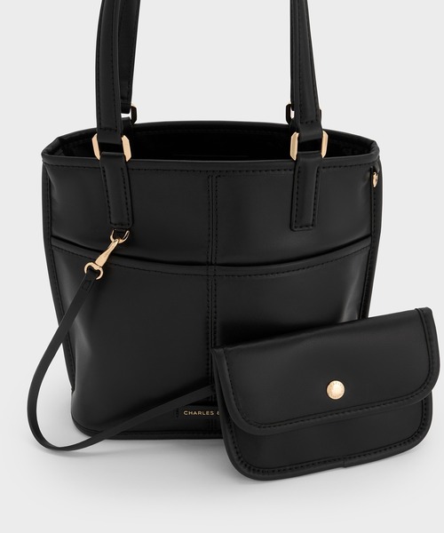 CHARLES & KEITH(チャールズ & キース)の「Addison アディソン ノットロープリバーシブルトートバッグ(トートバッグ・レディース・ブラック/クリーム・S)」の5枚目の写真