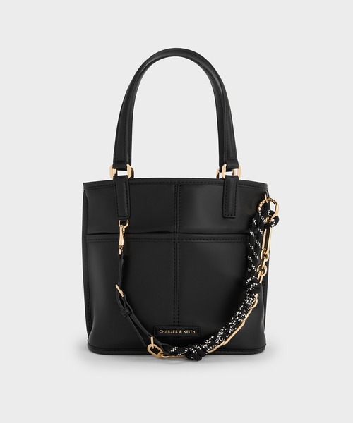 CHARLES & KEITH(チャールズ & キース)の「Addison アディソン ノットロープリバーシブルトートバッグ(トートバッグ・レディース・ブラック/クリーム・S)」の17枚目の写真
