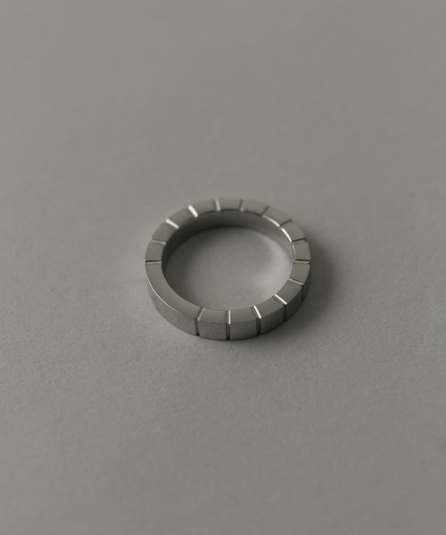 SMELLY（スメリー）の「ステンレスサイクルラインリング（リング・メンズ・シルバー・19号）」の3枚目の写真