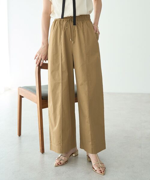 YECCA VECCA(イェッカヴェッカ)の「コットンイージーピンタックワイドパンツ(その他パンツ・レディース・グリーン/ダークベージュ/ネイビー・FREE)」の5枚目の写真