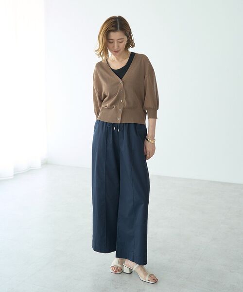 YECCA VECCA(イェッカヴェッカ)の「コットンイージーピンタックワイドパンツ(その他パンツ・レディース・グリーン/ダークベージュ/ネイビー・FREE)」の18枚目の写真