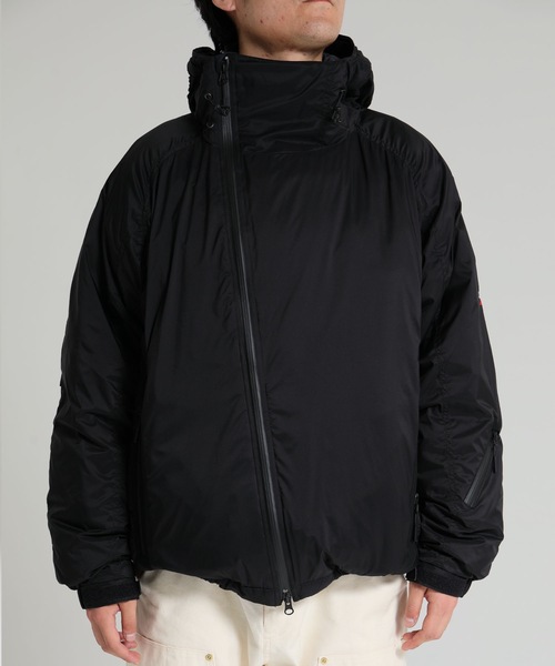 DELUXE（デラックス）の「DELUXE x NANGA DOWN JKT（ダウンジャケット/コート・メンズ・ブラック/ネイビー・LARGE/MEDIUM）」の2枚目の写真