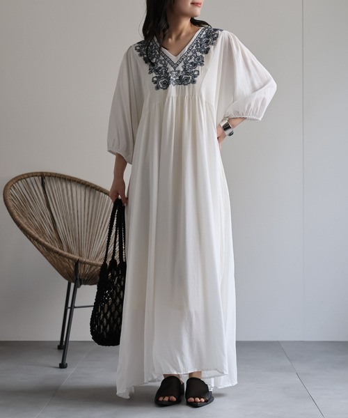 ap retro（アプレトロ）の「刺繍フレアワンピース《動画あり》（ワンピース・レディース・ベージュ/ホワイト/ブラウン/ブラック/ブルー・FREE）」の22枚目の写真