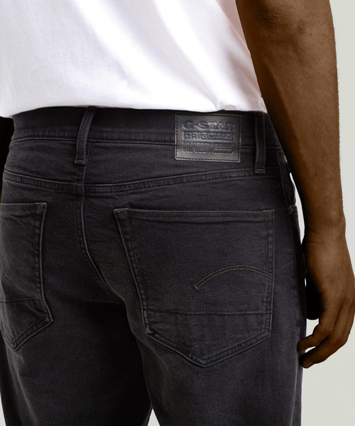 G-STAR(ジースター)の「3301 REGULAR TAPERED JEANS/ヴィンテージライクレギュラーテーパードジーンズ(デニムパンツ・メンズ・ブラック系その他・28/30/29/30/31/32/31/30/30/32/34/32/30/30/29/32/32/32/33/30)」の5枚目の写真