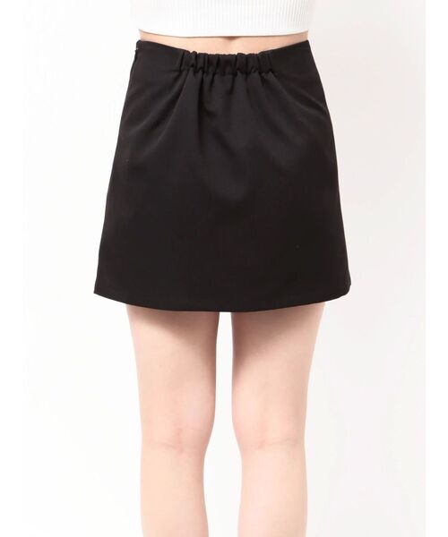 GYDA（ジェイダ）の「slit chain bijou スカートライクショートパンツ（スカート・レディース・ブラック/オフホワイト・FREE）」の21枚目の写真