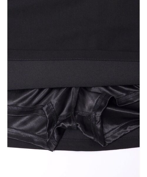 GYDA（ジェイダ）の「slit chain bijou スカートライクショートパンツ（スカート・レディース・ブラック/オフホワイト・FREE）」の14枚目の写真